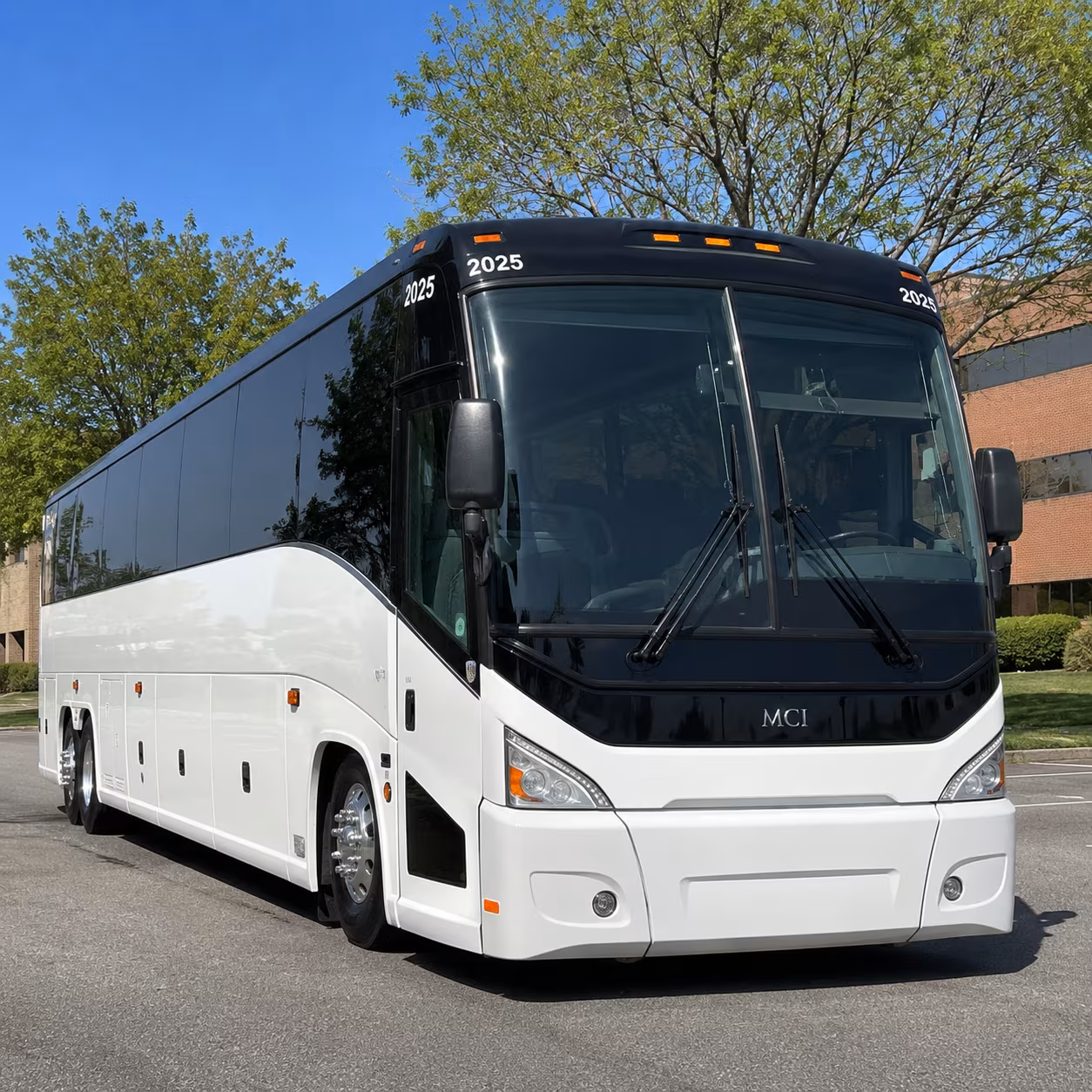 shuttle your team between hotels and the north dakota state capitol campus